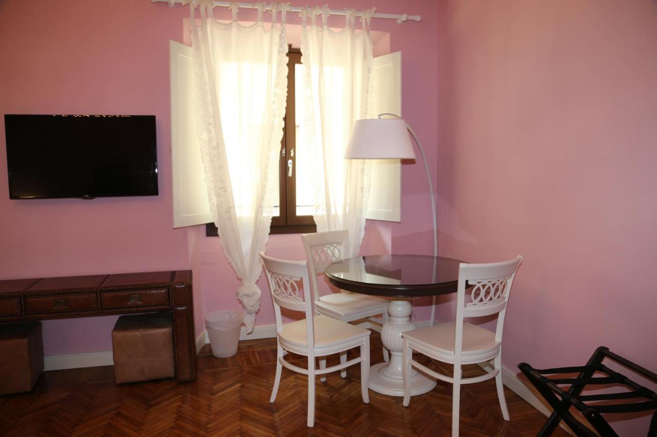 Emozioni Charme Firenze Bagian luar foto